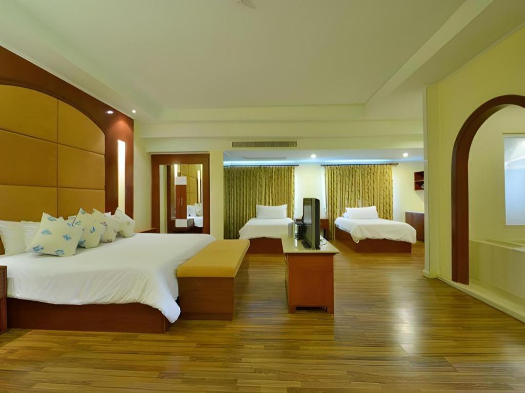Hip Hotel Bangkok Exterior photo