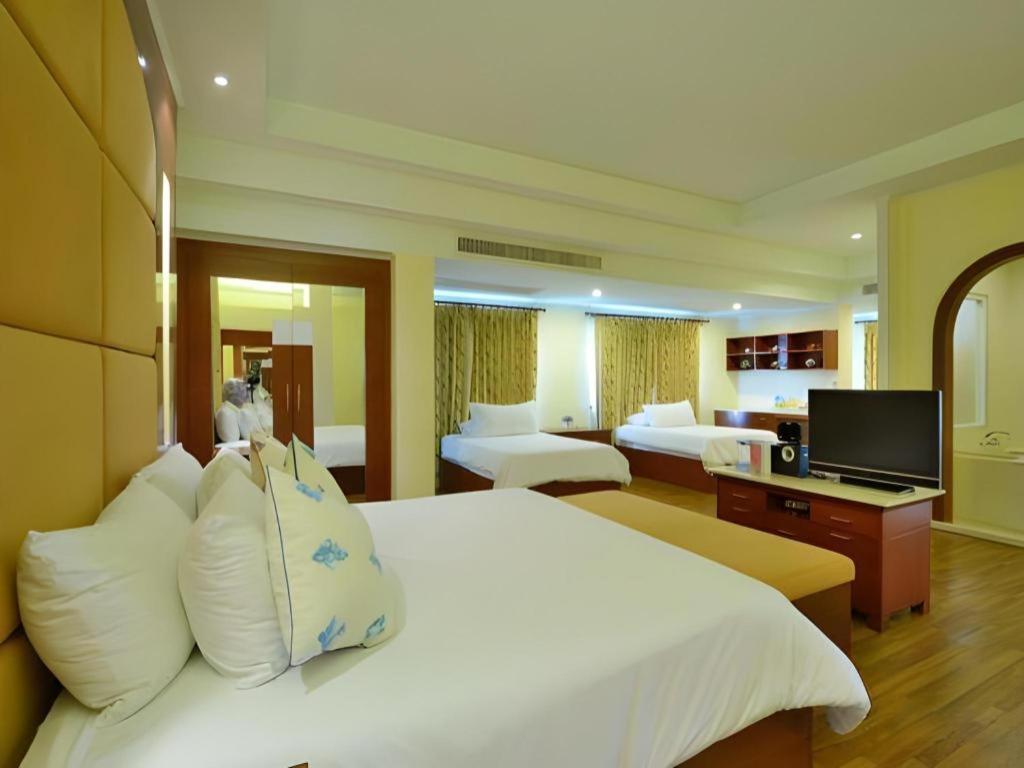 Hip Hotel Bangkok Exterior photo